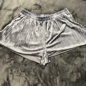 Forever 21 velvet Shorts
